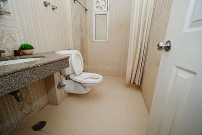 Image of 1970 Sq.ft 3 BHK Apartment / Flat for sale in Purvanchal Royal City Phase 2, Chi V, Greater Noida for Rs. 20900000