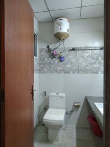 Bedroom Image of 435 Sq.ft 1 RK Apartment / Flat for rent in Paramount Golfforeste Villas, Surajpur Greater Noida for Rs. 15000