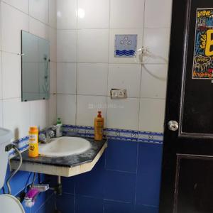 Bathroom Image of 1250 Sq.ft 2 BHK Apartment / Flat for sale in Mahagun Mansion Phase 1 and 2, Indirapuram Ghaziabad for Rs. 12500000