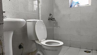 Bathroom Image of 494 Sq.ft 1 BHK Apartment / Flat for sale in Logix Blossom Zest, Sector 143 Noida for Rs. 4100000