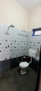 Bathroom Image of 1450 Sq.ft 2 BHK Independent House for rent in Hosdurg Kanhangad for Rs. 13500