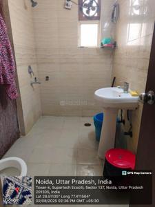 Bathroom Image of 1200 Sq.ft 3 BHK Apartment / Flat for sale in Supertech Ecociti, Sector 137 Noida for Rs. 14000000