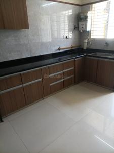Kitchen Image of 2000 Sq.ft 3 BHK Apartment / Flat for rent in Paldi Ahmedabad for Rs. 45000