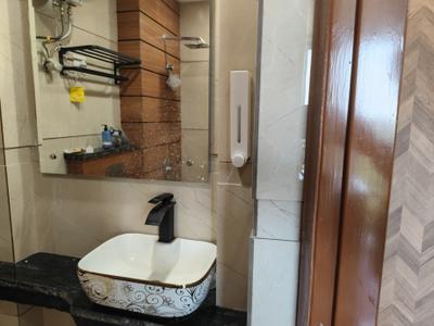 Bathroom Image of 1000 Sq.ft 1 RK Builder Floor for rent in Sector 47 Gurgaon for Rs. 25000