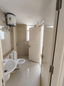 Bathroom Image of 1400 Sq.ft 3 BHK Apartment / Flat for sale in Emaar Palm Gardens, Sector 83 Gurgaon for Rs. 22000000