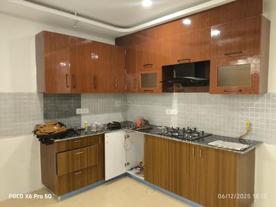 Kitchen Image of 2300 Sq.ft 4 BHK Apartment / Flat for sale in Amrapali Heartbeat City IV, Sector 107 Noida for Rs. 32500000