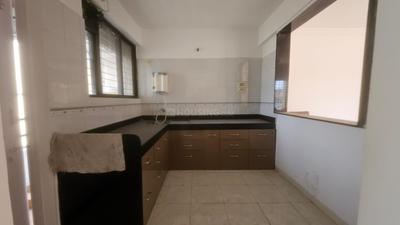 Kitchen Image of 1450 Sq.ft 3 BHK Apartment / Flat for rent in Karan Greens, Warje Pune for Rs. 38000
