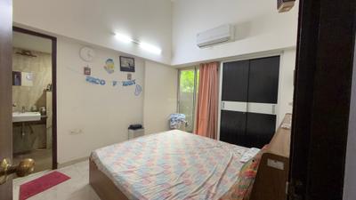 Bedroom Image of 1274 Sq.ft 3 BHK Apartment / Flat for sale in Lodha Amara, Kolshet Thane for Rs. 15500000