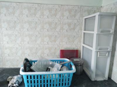 Bathroom Image of 645 Sq.ft 2 BHK Apartment / Flat for sale in Naktala Kolkata for Rs. 2150000