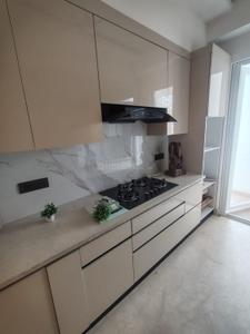 Kitchen Image of 1600 Sq.ft 3 BHK Builder Floor for rent in Raj One Good Earth, Sector 71 Gurgaon for Rs. 43000