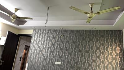 Living Room Image of 950 Sq.ft 2 BHK Apartment / Flat for rent in Vasundhara Ghaziabad for Rs. 17000