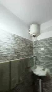 Bathroom Image of 800 Sq.ft 3 BHK Apartment / Flat for sale in Sri Niwaspuri New Delhi for Rs. 11500000