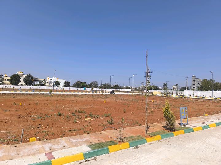 PGR Urban City Near Chanakya univercity Main Image 1