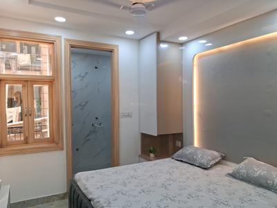 Bedroom Image of 550 Sq.ft 2 BHK Builder Floor for sale in Nawada New Delhi for Rs. 4200000