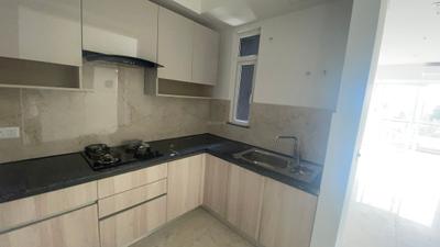 Kitchen Image of 1100 Sq.ft 2 BHK Apartment / Flat for rent in Smartworld Orchard, Sector 61 Gurgaon for Rs. 45000