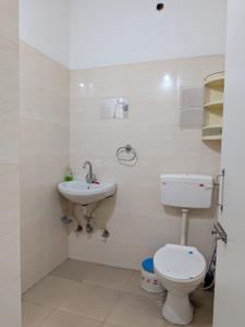 Bathroom Image of 1000 Sq.ft 1 BHK Builder Floor for rent in Bhai Randhir Singh Nagar Ludhiana for Rs. 17000