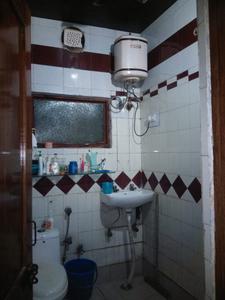 Common Bathroom Image of 900 Sq.ft 2 BHK Apartment / Flat for sale in Adarsh Nagar New Delhi for Rs. 21000000