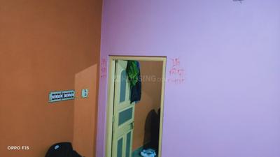 Bedroom Image of 900 Sq.ft 1 BHK Independent House for rent in Kanchrapara North 24 Parganas District for Rs. 7500