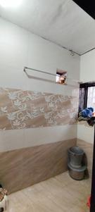 Bathroom Image of 800 Sq.ft 3 BHK Apartment / Flat for sale in Karelibagh Vadodara for Rs. 2850000