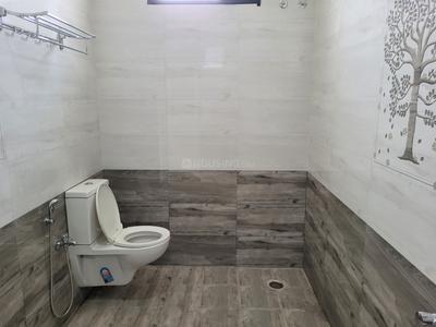 Bathroom Image of 700 Sq.ft 1 BHK Independent House for rent in Villankurichi Coimbatore for Rs. 17000