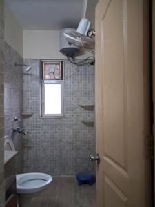 Common Bathroom Image of 1195 Sq.ft 2.5 BHK Apartment / Flat for sale in Paras Tierea, Sector 137 Noida for Rs. 10000000