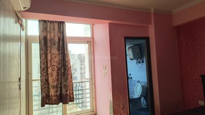 Bedroom Image of 1150 Sq.ft 2.5 BHK Apartment / Flat for rent in Gardenia Glory, Sector 46 Noida for Rs. 41000