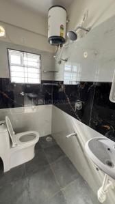 Bathroom Image of 500 Sq.ft 1 BHK Builder Floor for rent in Singasandra Bengaluru for Rs. 21000