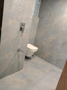 Common Bathroom Image of 1735 Sq.ft 3 BHK Apartment / Flat for sale in Avenue Hills, Kharghar Navi Mumbai for Rs. 25000000