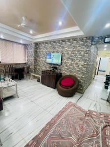 Hall Image of 600 Sq.ft 2 BHK Apartment / Flat for sale in Khar West Mumbai for Rs. 26000000