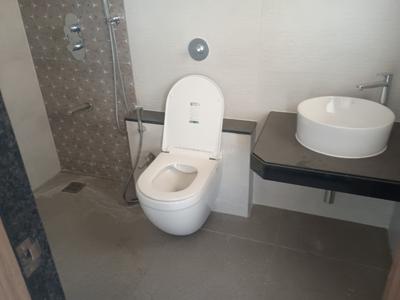 Bathroom Image of 1600 Sq.ft 3 BHK Apartment / Flat for rent in Venkatesh Skydale, Hingne Khurd Pune for Rs. 62000