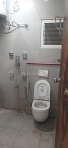 Bathroom Image of 1200 Sq.ft 2 BHK Builder Floor for rent in Banaswadi Bengaluru for Rs. 28000
