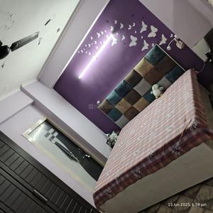 Bedroom Image of 1075 Sq.ft 2.5 BHK Apartment / Flat for sale in Amrapali Zodiac, Sector 120 Noida for Rs. 9500000