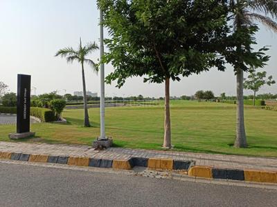 Image of 250 Sq.ft Residential Plot / Land for sale in Greenbay Golf Village, Yeida, Greater Noida for Rs. 25000000