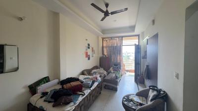 Living Room Image of 700 Sq.ft 1 BHK Builder Floor for rent in Sector 57 Gurgaon for Rs. 24000
