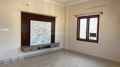 Living Room Image of 2400 Sq.ft 2 BHK Apartment / Flat for rent in JP Nagar Bengaluru for Rs. 40000