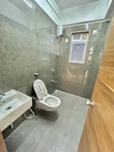 Bathroom Image of 1050 Sq.ft 3 BHK Apartment / Flat for rent in Borivali West Mumbai for Rs. 90000
