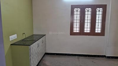 Living Room Image of 750 Sq.ft 1 BHK Independent House for rent in Katpadi Vellore for Rs. 11000