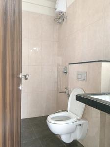 Common Bathroom Image of 985 Sq.ft 3 BHK Apartment / Flat for rent in Sheth Zuri, Thane West Thane for Rs. 55000