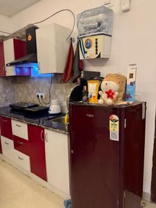Kitchen Image of 700 Sq.ft 1 BHK Builder Floor for rent in Clement Town Dehradun for Rs. 19000