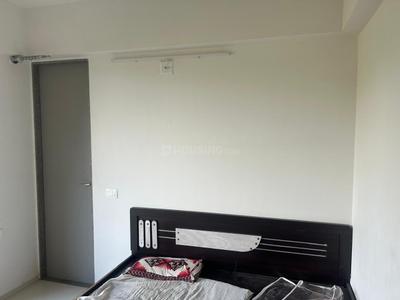 Bedroom Image of 1685 Sq.ft 3 BHK Apartment / Flat for rent in Royal Living, Vaishno Devi Circle Ahmedabad for Rs. 21000