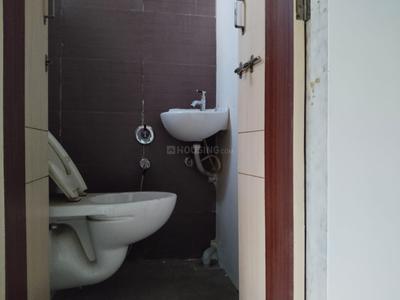 Bathroom Image of 1750 Sq.ft 3 BHK Apartment / Flat for rent in Saiyed Vasna Vadodara for Rs. 15500