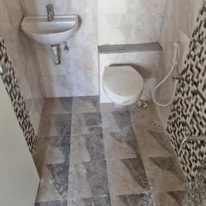 Bathroom Image of 1620 Sq.ft 3 BHK Apartment / Flat for rent in Vasupujya Shri Hraday Appartments, Paldi Ahmedabad for Rs. 27000