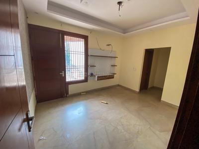Hall Image of 1810 Sq.ft 3 BHK Apartment / Flat for sale in Vivek Vihar New Delhi for Rs. 22100000