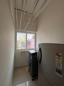 Kitchen Image of 950 Sq.ft 2 BHK Builder Floor for rent in Indira Nagar Bengaluru for Rs. 41000