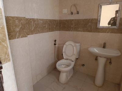 Image of 1050 Sq.ft 2 BHK Apartment / Flat for rent in Supertech Ecociti, Sector 137, Noida for Rs. 23500