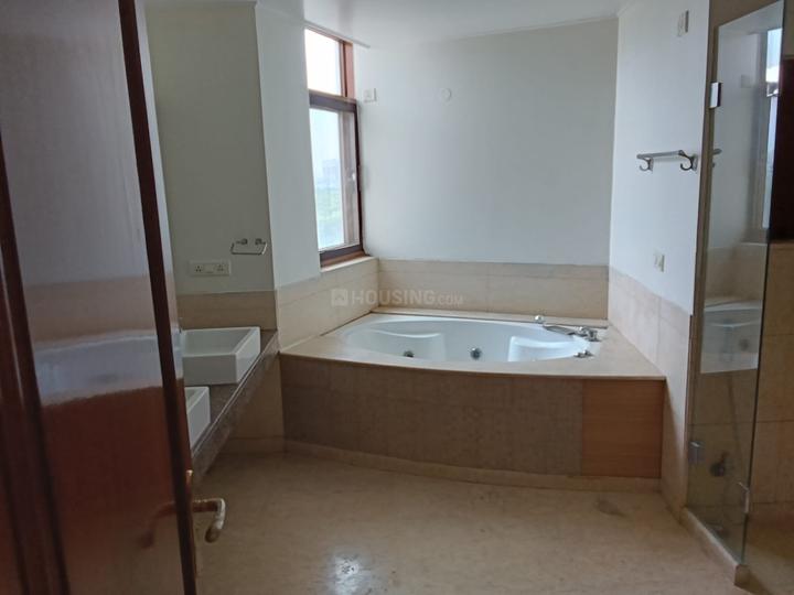 Earth Court Main Image 1