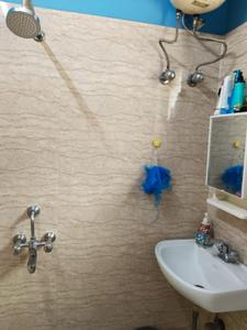 Bathroom Image of 1380 Sq.ft 3 BHK Apartment / Flat for sale in Dhakuria Kolkata for Rs. 10500000