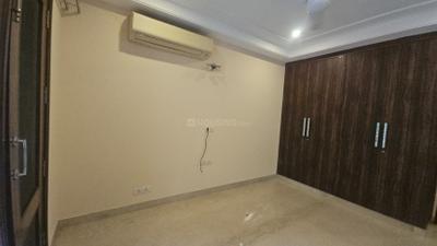 Bedroom Image of 1800 Sq.ft 3 BHK Builder Floor for rent in Safdarjung Enclave New Delhi for Rs. 160000