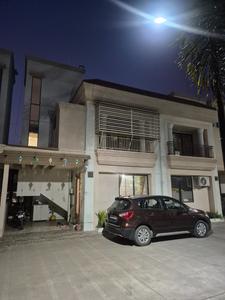 Image of 2000 Sq.ft 2 BHK Villa for rent in Atladara, Vadodara for Rs. 25000