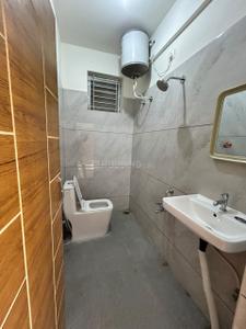 Bathroom Image of 850 Sq.ft 2 BHK Apartment / Flat for rent in Arakere Bengaluru for Rs. 39750